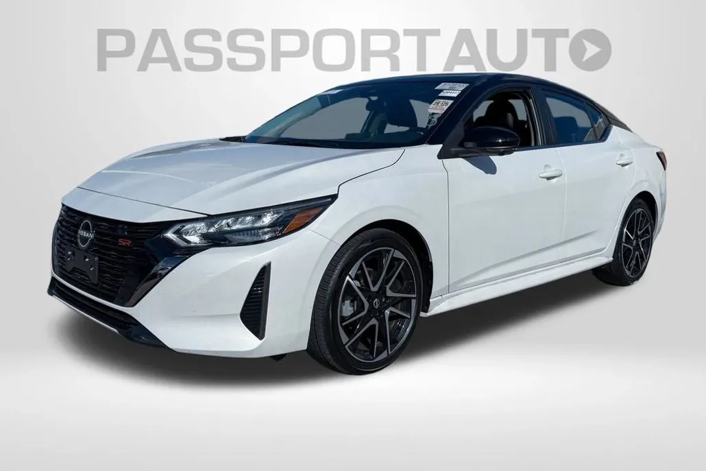 2024 Nissan Sentra SR photo 1