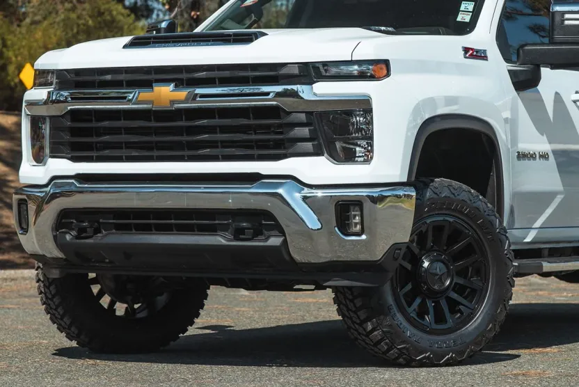 2024 Chevrolet Silverado 2500HD LT photo 1