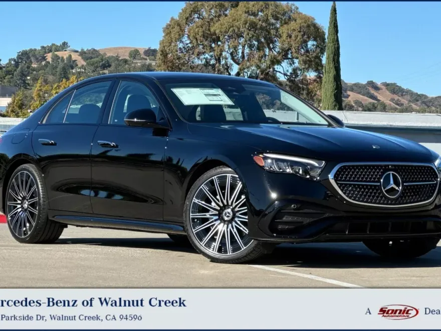 2025 Mercedes Benz E 350 4MATIC photo 1