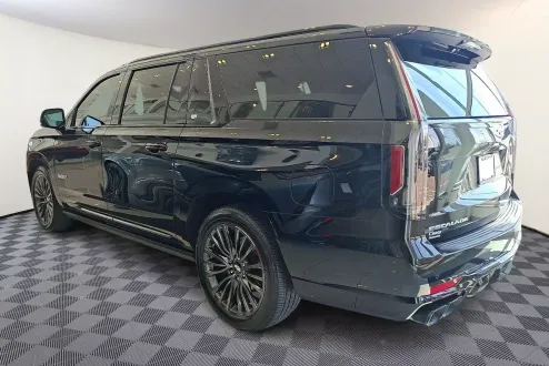 2023 Cadillac Escalade ESV V-Series photo 1