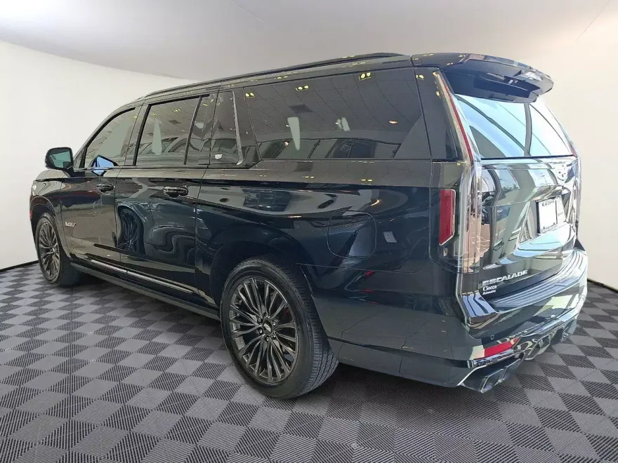 2023 Cadillac Escalade ESV V-Series photo 1