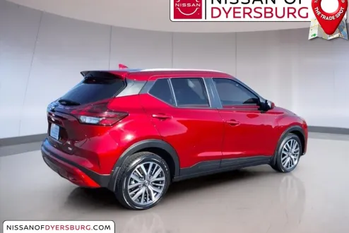 2022 Nissan Kicks SV photo 3