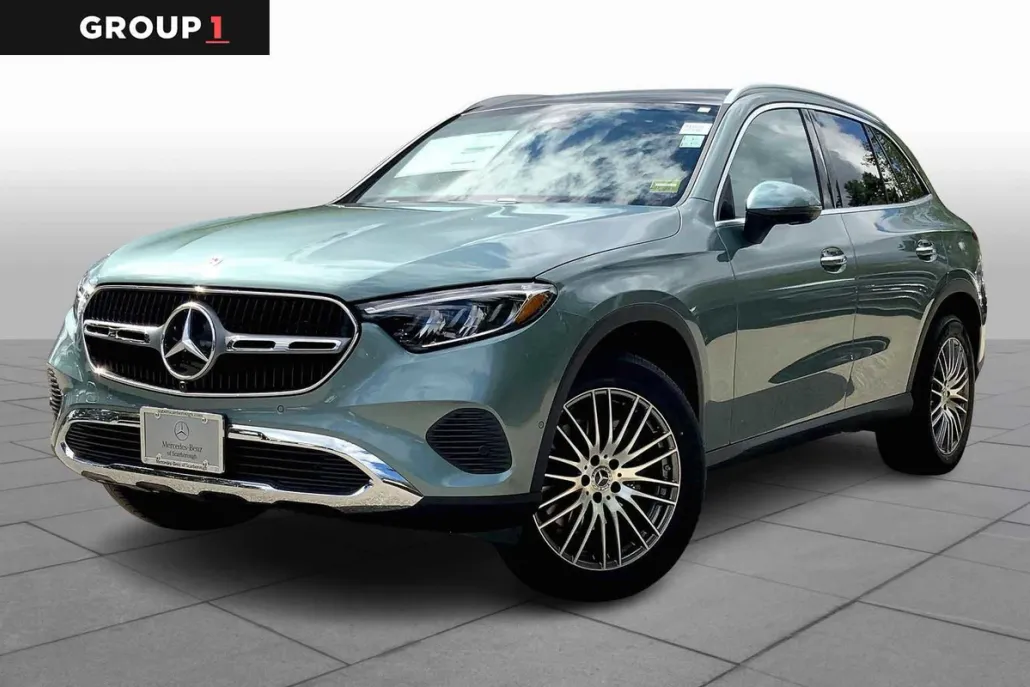 2026 Mercedes Benz GLC 300 4MATIC photo 1