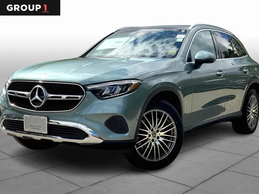 2026 Mercedes Benz GLC 300 4MATIC photo 1
