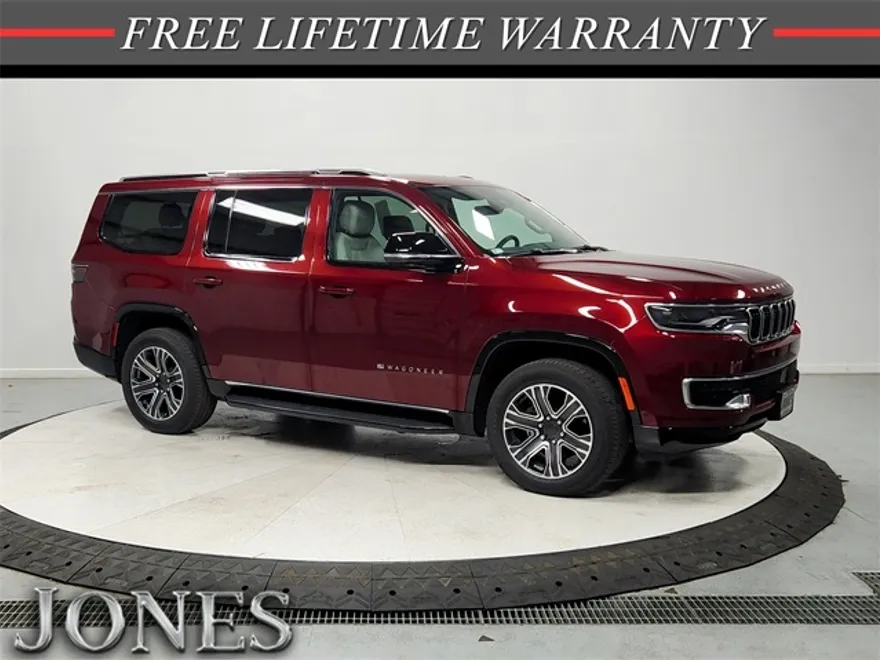 2024 Jeep Wagoneer Base photo 1