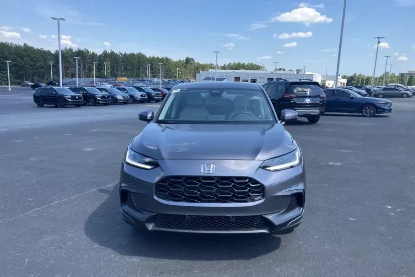 2026 Honda HR-V LX photo 1