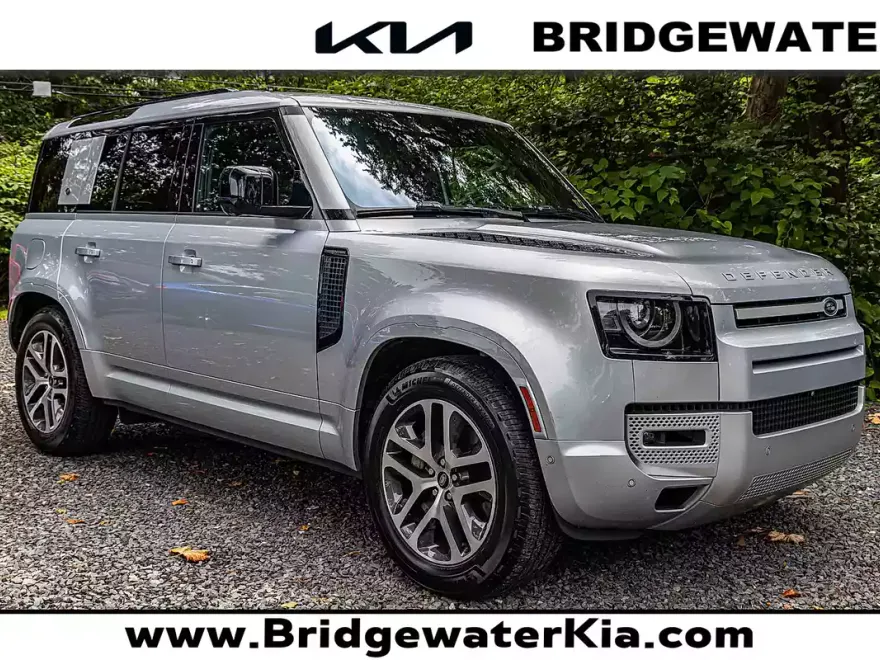2022 Land Rover Defender XS Edition photo 1