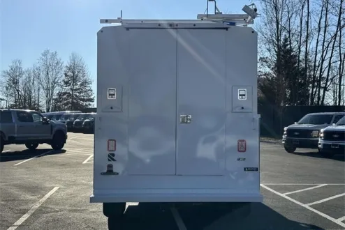 2025 Ford E-350 photo 3