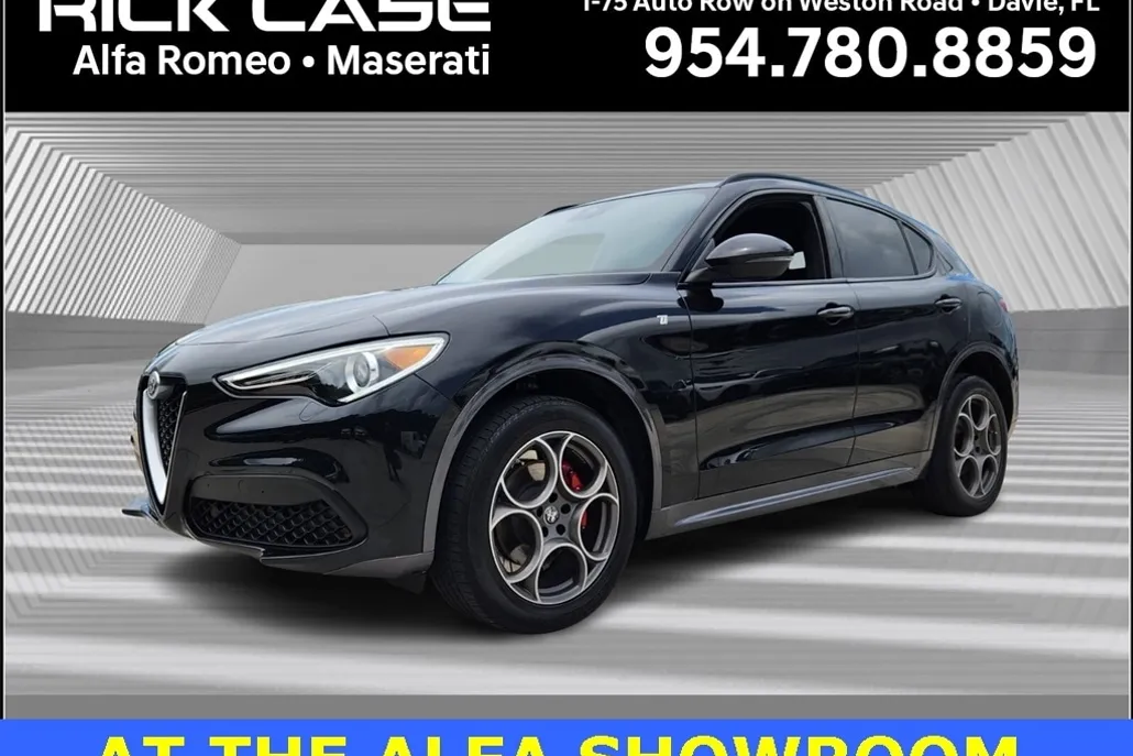 2022 Alfa Romeo Stelvio Ti photo 1