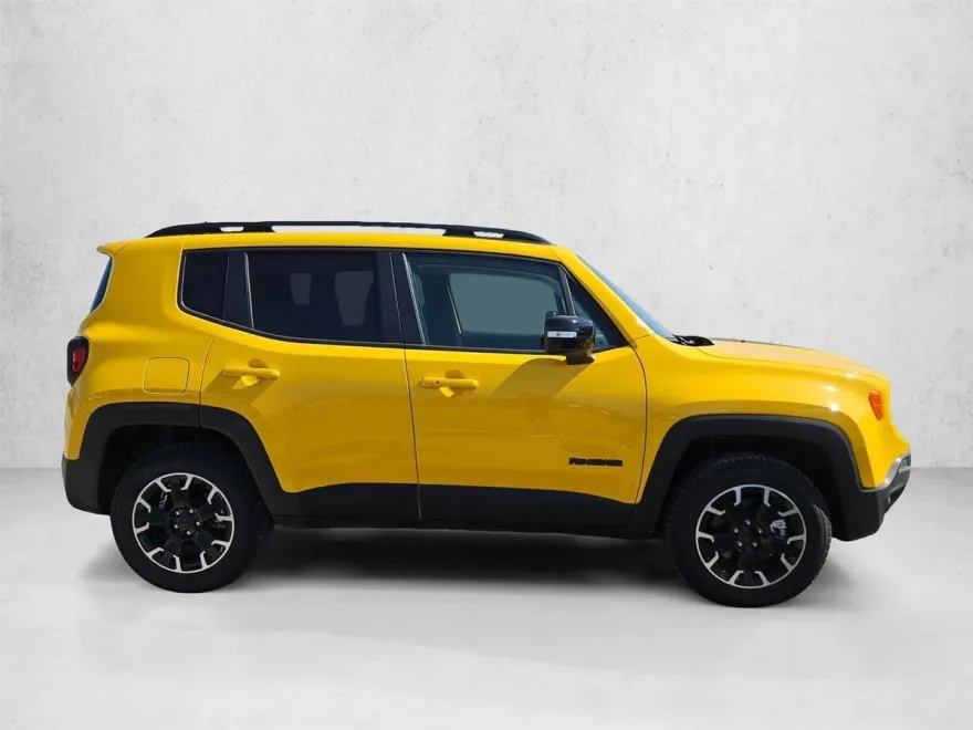 2023 Jeep Renegade Upland photo 1