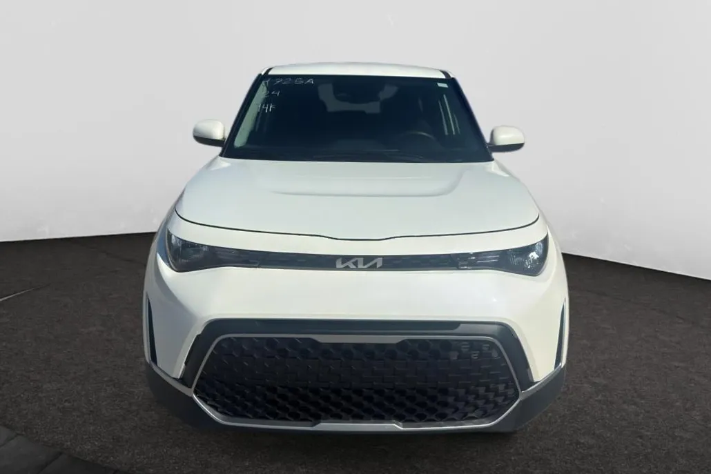 2024 Kia Soul S photo 1