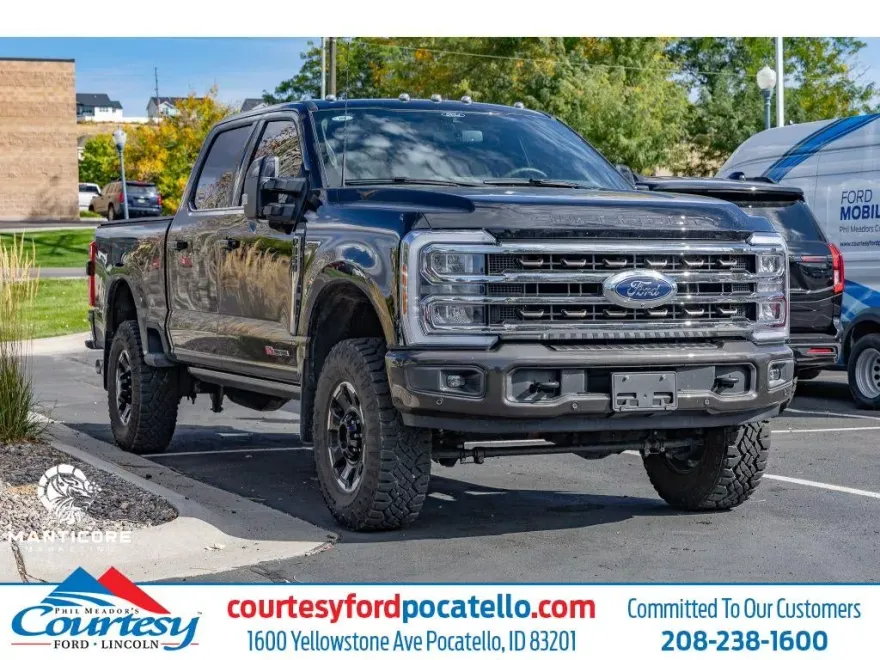 2025 Ford F-350 King Ranch photo 1