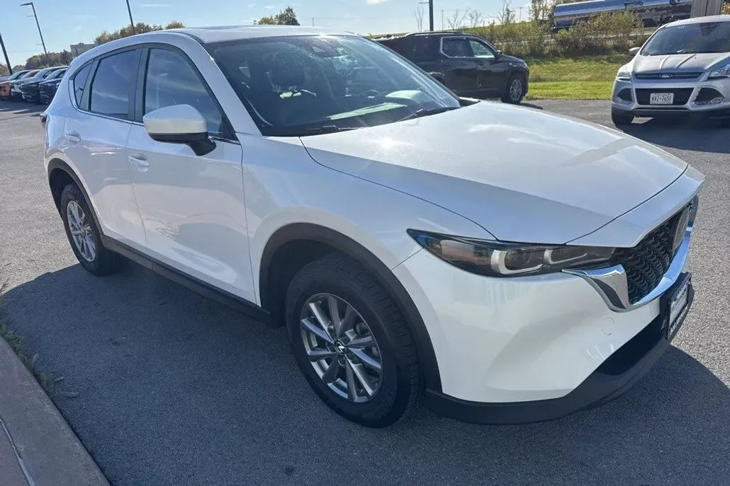 2022 Mazda CX-5 2.5 S Preferred photo 1