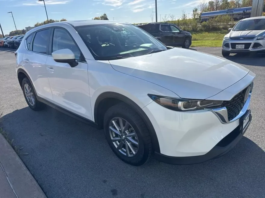 2022 Mazda CX-5 2.5 S Preferred photo 1