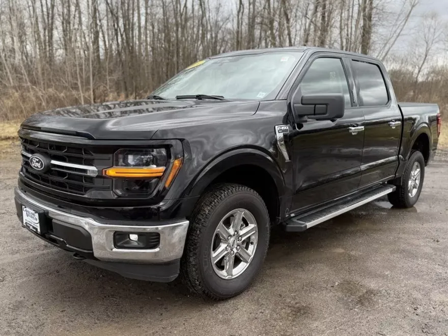 2024 Ford F-150 XLT photo 1
