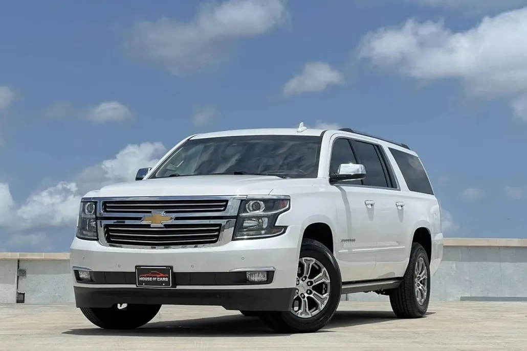 2019 Chevrolet Suburban Premier photo 1