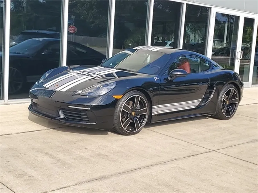 2025 Porsche Cayman photo 1