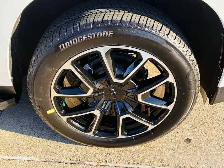 2026 Chevrolet Tahoe RST photo 1