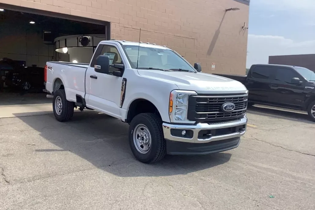 2025 Ford F-350 XL photo 1