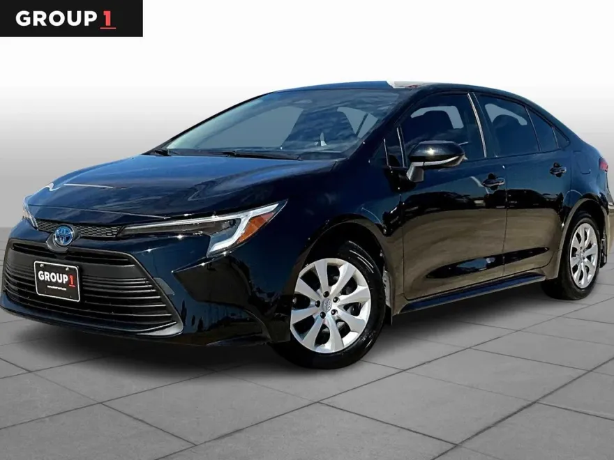 2024 Toyota Corolla Hybrid LE photo 1