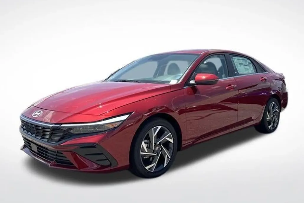 2025 Hyundai Elantra Limited photo 1