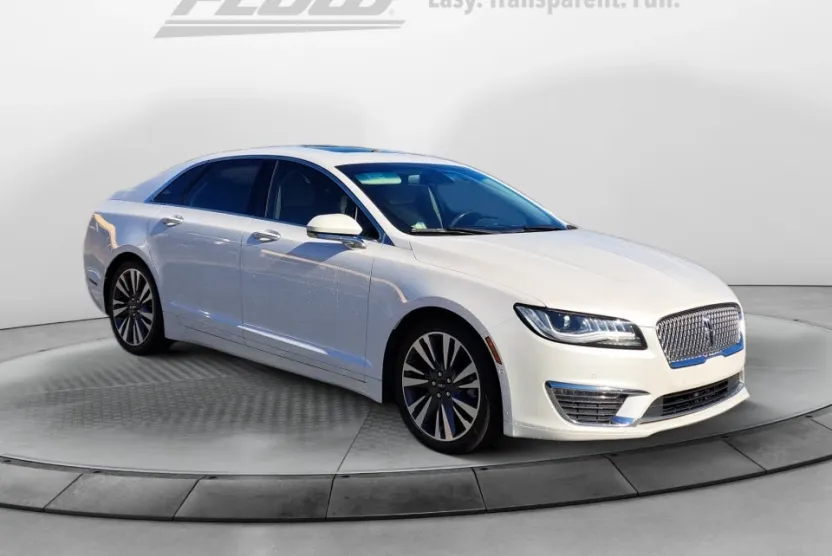 2019 Lincoln MKZ Reserve photo 1