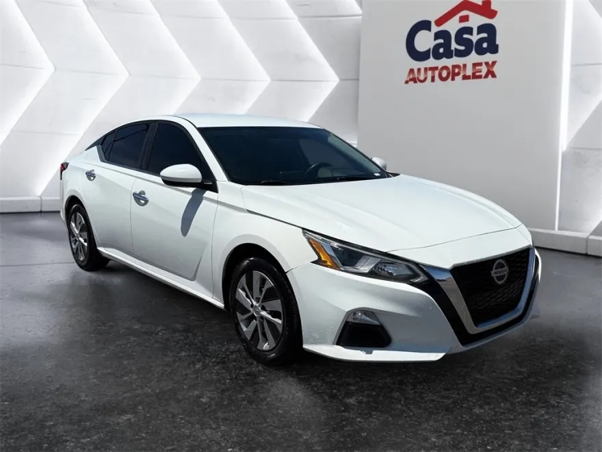 2019 Nissan Altima 2.5 S photo 1