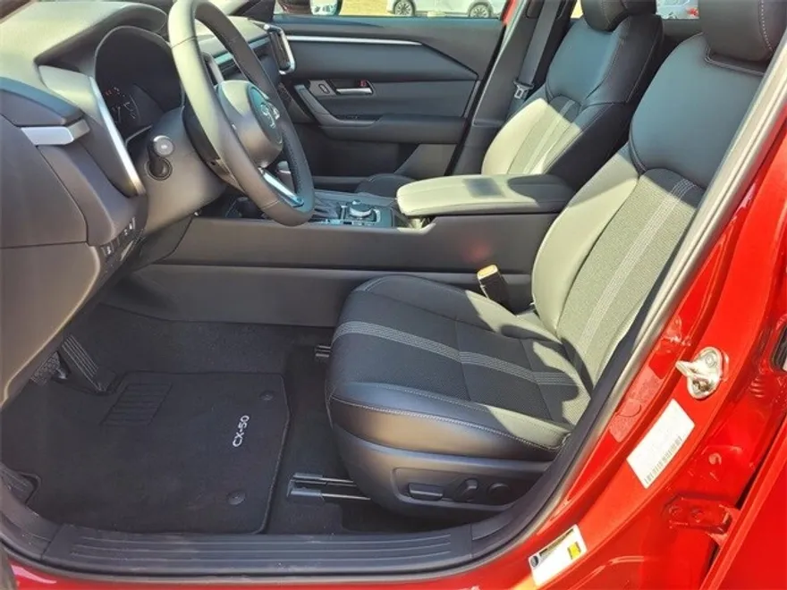 2025 Mazda CX-50 Preferred photo 1