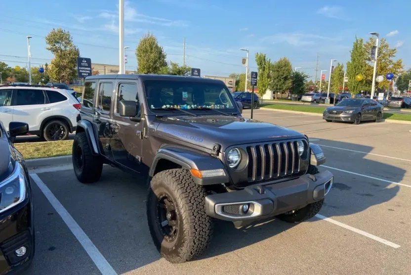 2018 Jeep Wrangler Unlimited Sahara photo 1