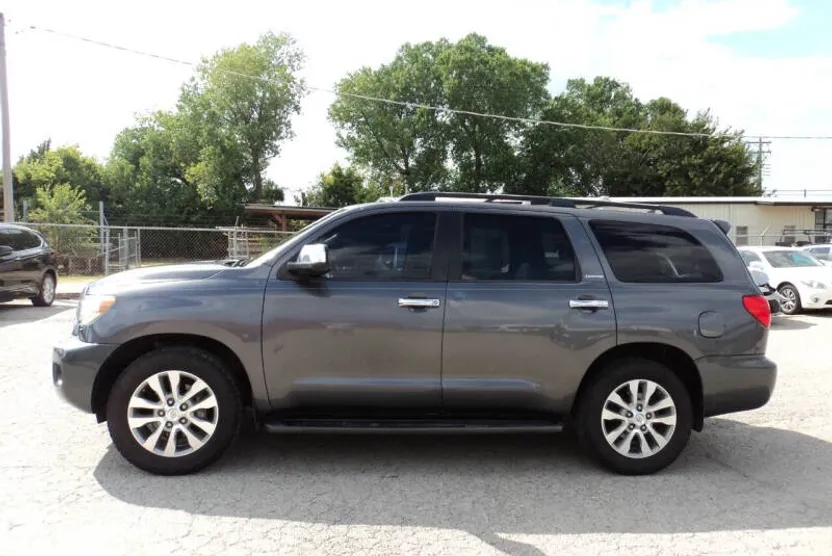 2014 Toyota Sequoia Limited photo 1