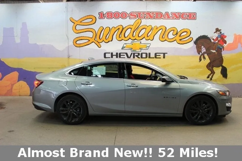 2024 Chevrolet Malibu 1LT photo 1