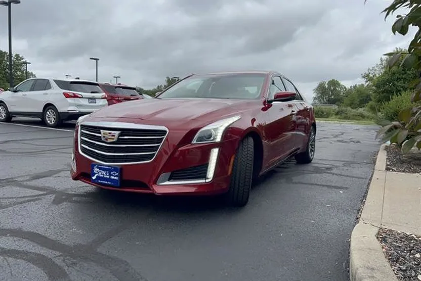 2016 Cadillac CTS Luxury photo 1