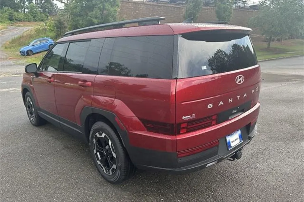 2025 Hyundai Santa Fe SEL photo 1