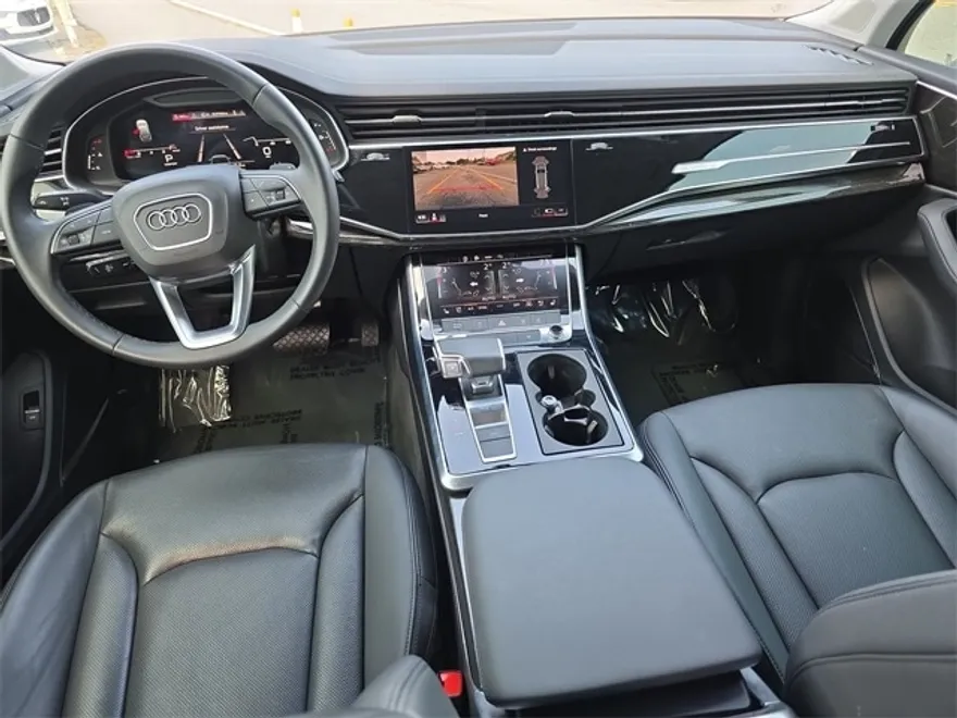 2023 Audi Q7 45 Premium Plus photo 1
