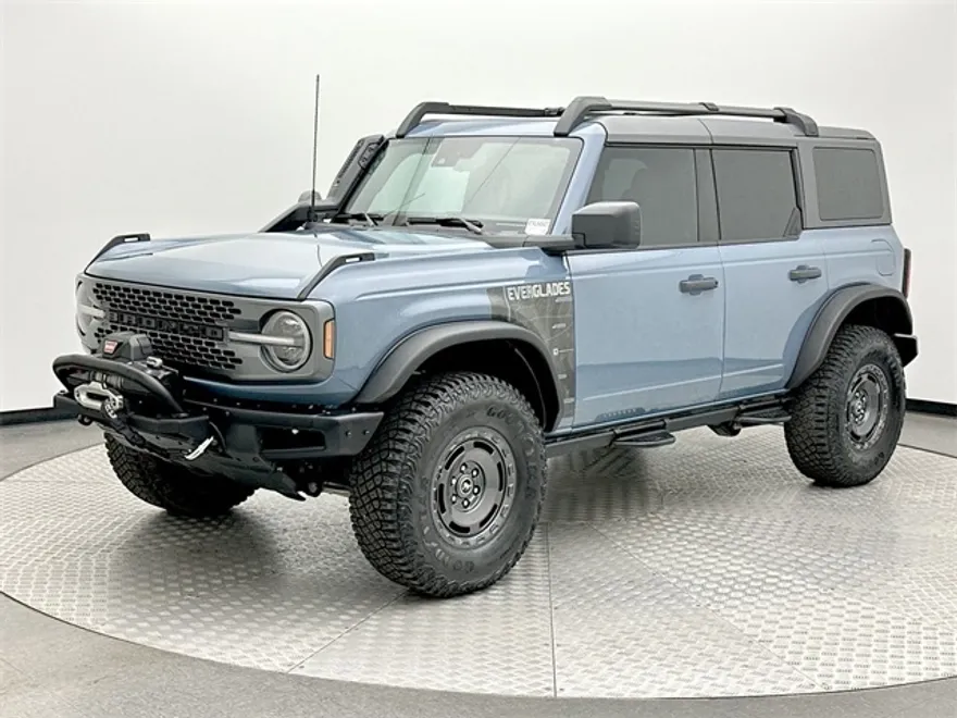 2024 Ford Bronco Everglades photo 1