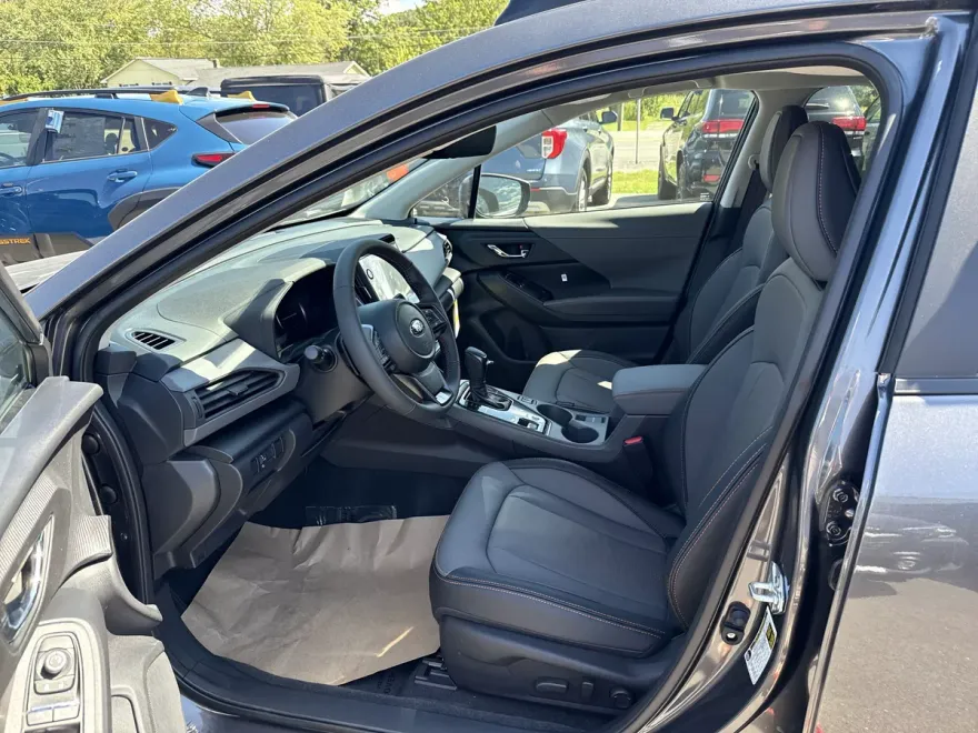 2025 Subaru Crosstrek Limited photo 1