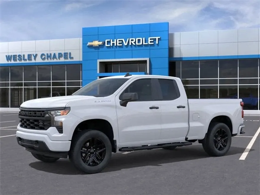 2026 Chevrolet Silverado 1500 Custom photo 1