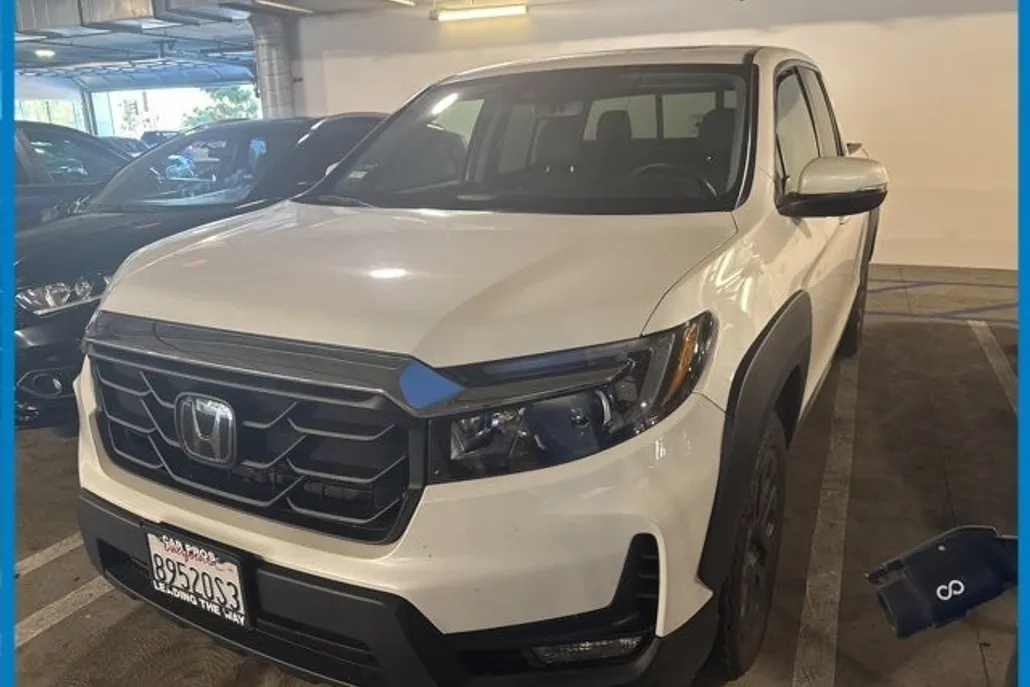 2023 Honda Ridgeline RTL photo 1