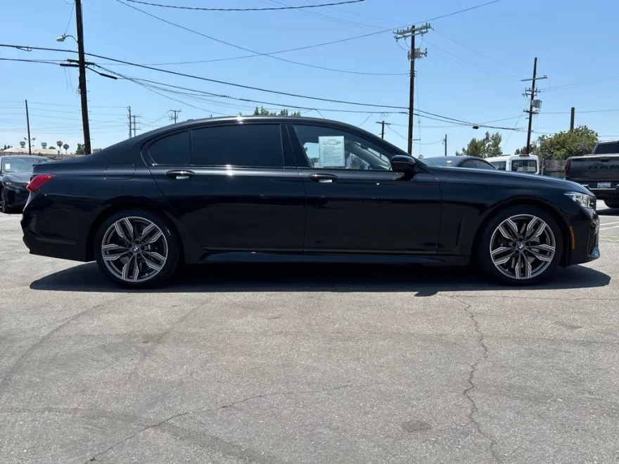2022 Bmw M760i M760Li xDrive photo 1