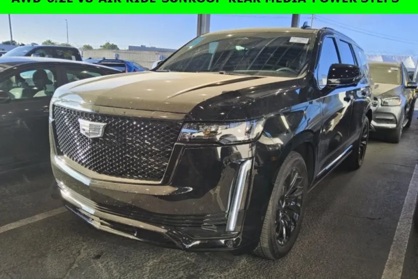 2024 Cadillac Escalade Sport photo 1