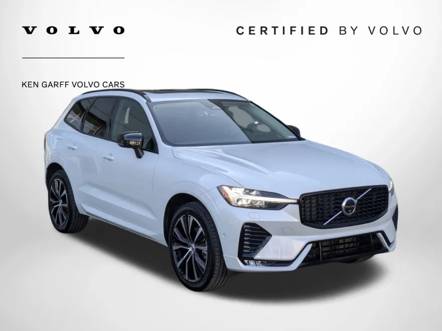 2025 Volvo XC60 Plus photo 1