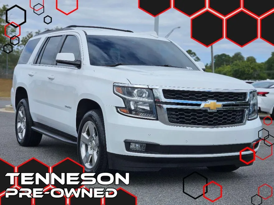 2019 Chevrolet Tahoe LT photo 1