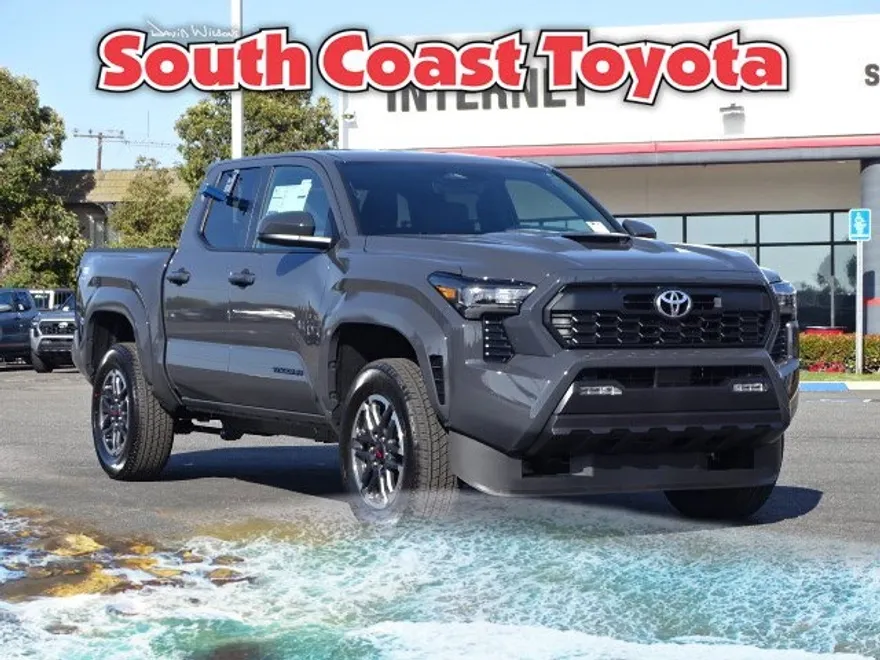 2025 Toyota Tacoma TRD Sport photo 1