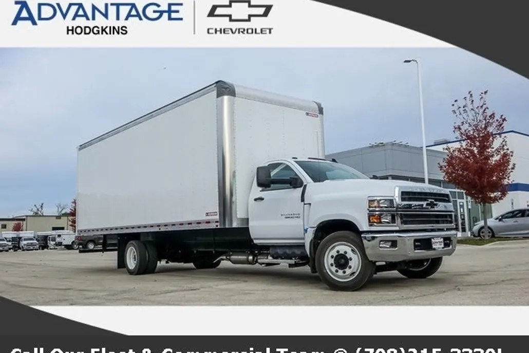 2024 Chevrolet Silverado 6500HD Work Truck photo 1