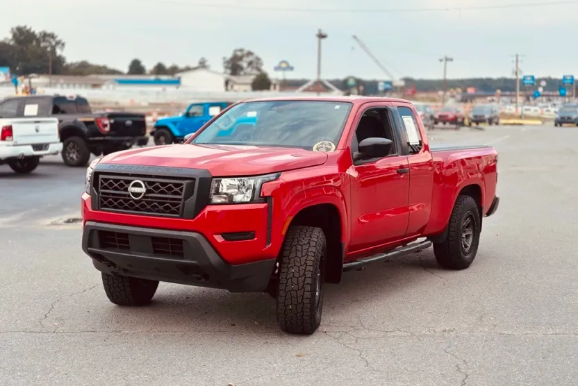 2022 Nissan Frontier S photo 1