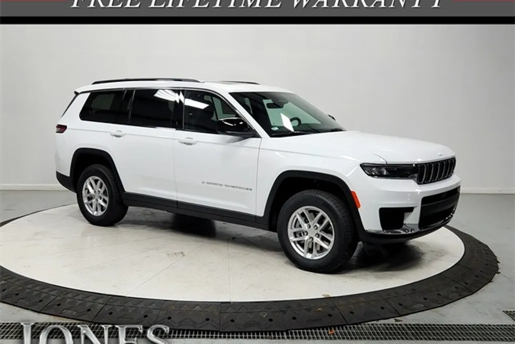 2025 Jeep Grand Cherokee Laredo X photo 1