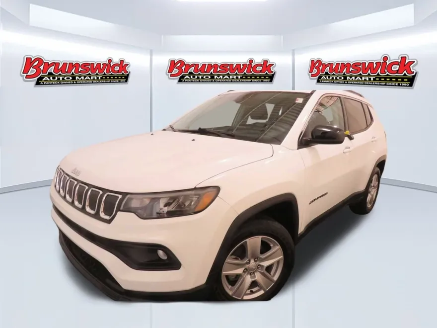 2022 Jeep Compass Latitude photo 1
