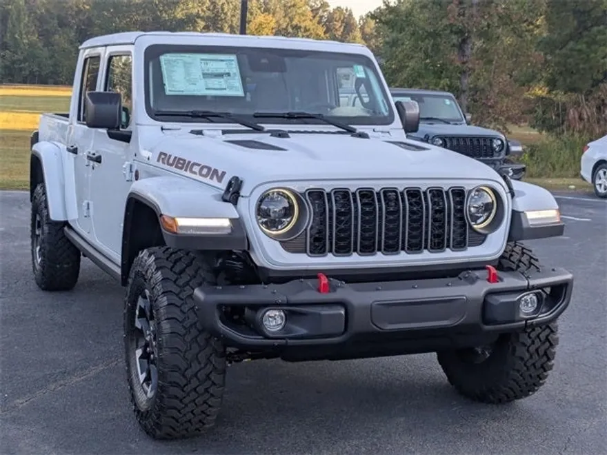 2025 Jeep Gladiator Rubicon photo 2