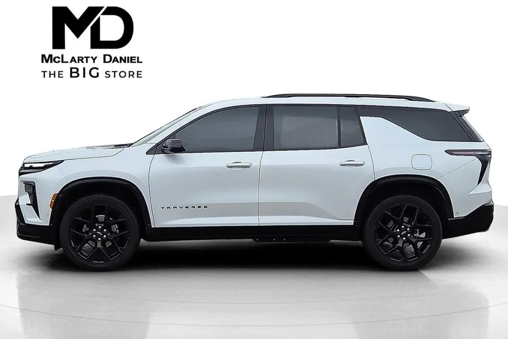 2025 Chevrolet Traverse RS photo 1