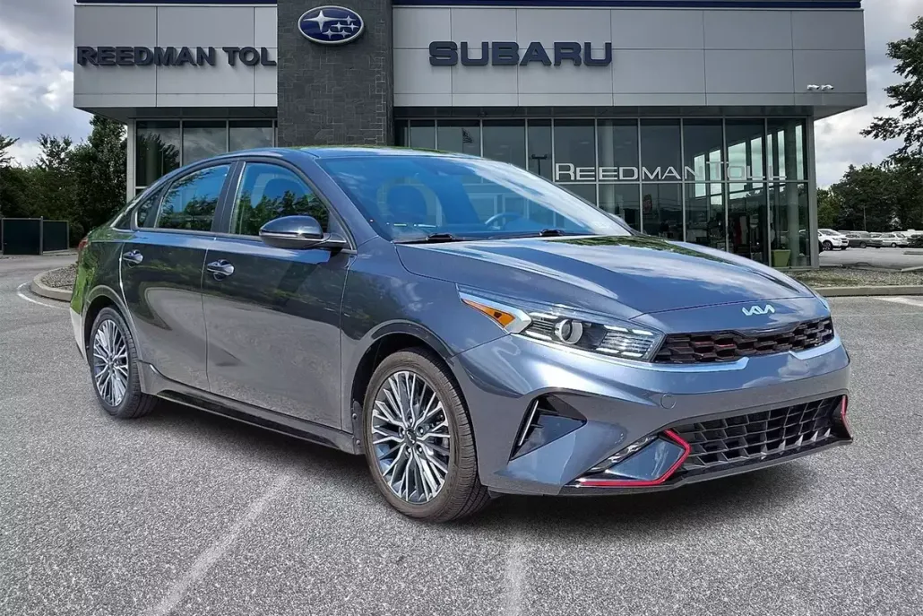 2023 Kia Forte GT-Line photo 1